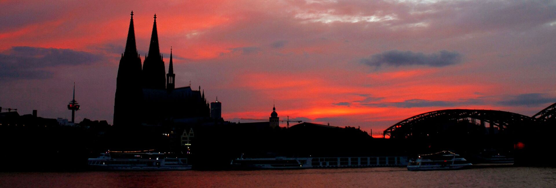 Skyline Köln am Rhein (Foto: Lucie Satrapova, unsplash.com)